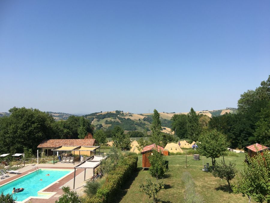 privacy Bemiddelaar Zinloos Agriturismo Camping Le Marche & Villa Ti Amo - Italië, Le Marche, Gualdo